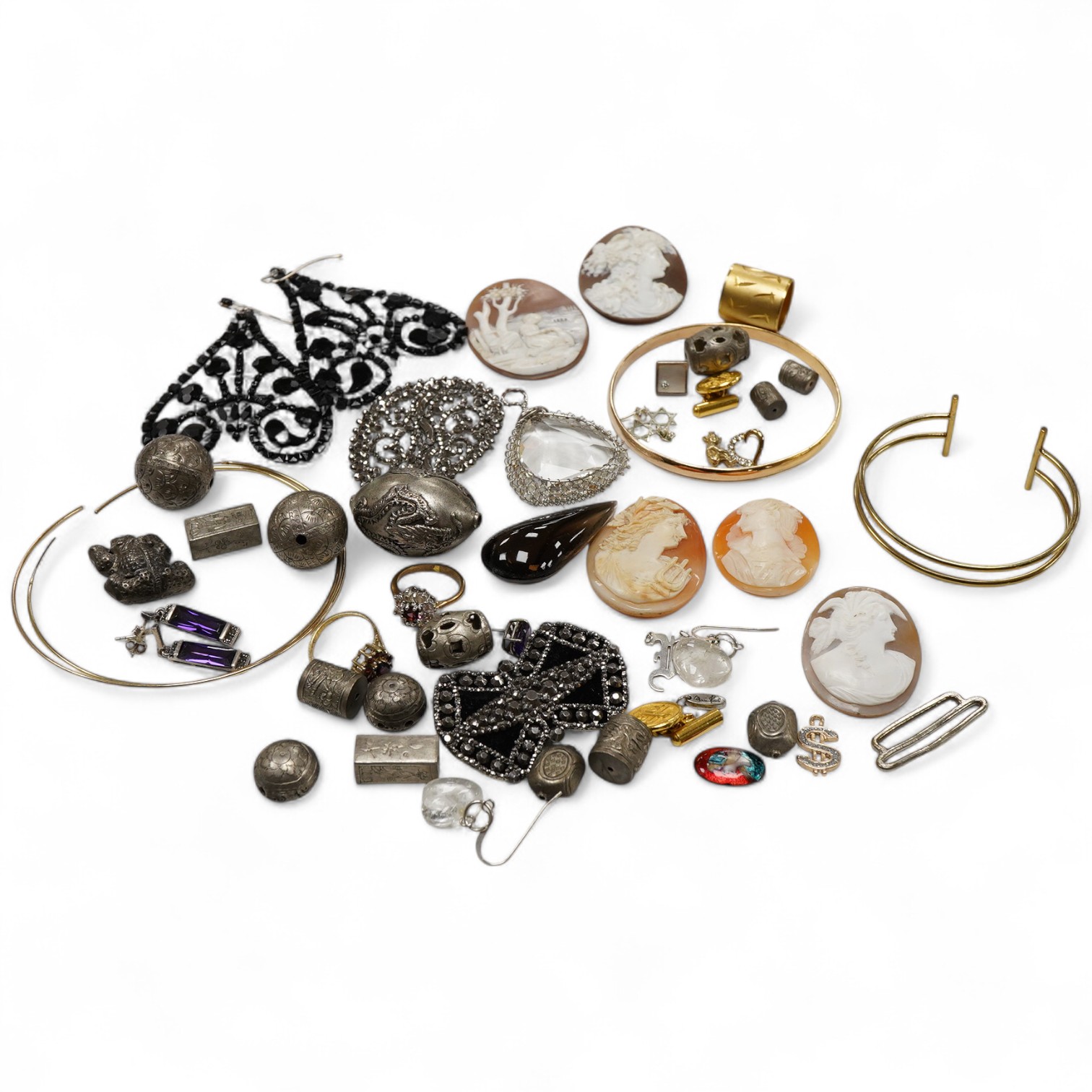 A collection of mixed costume and other jewellery, including unmounted cameo shells.
